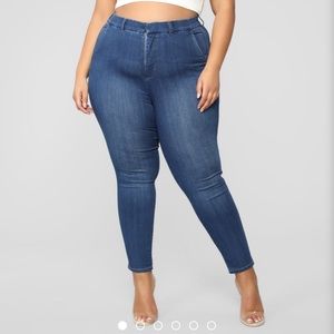 Mid rise jeans